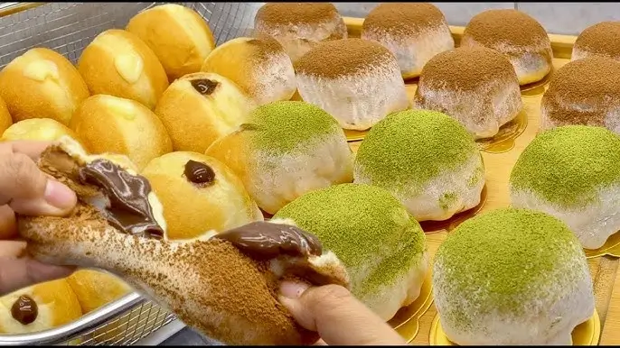 Donat Mochi Perpaduan Lembut dan Chewy yang Viral