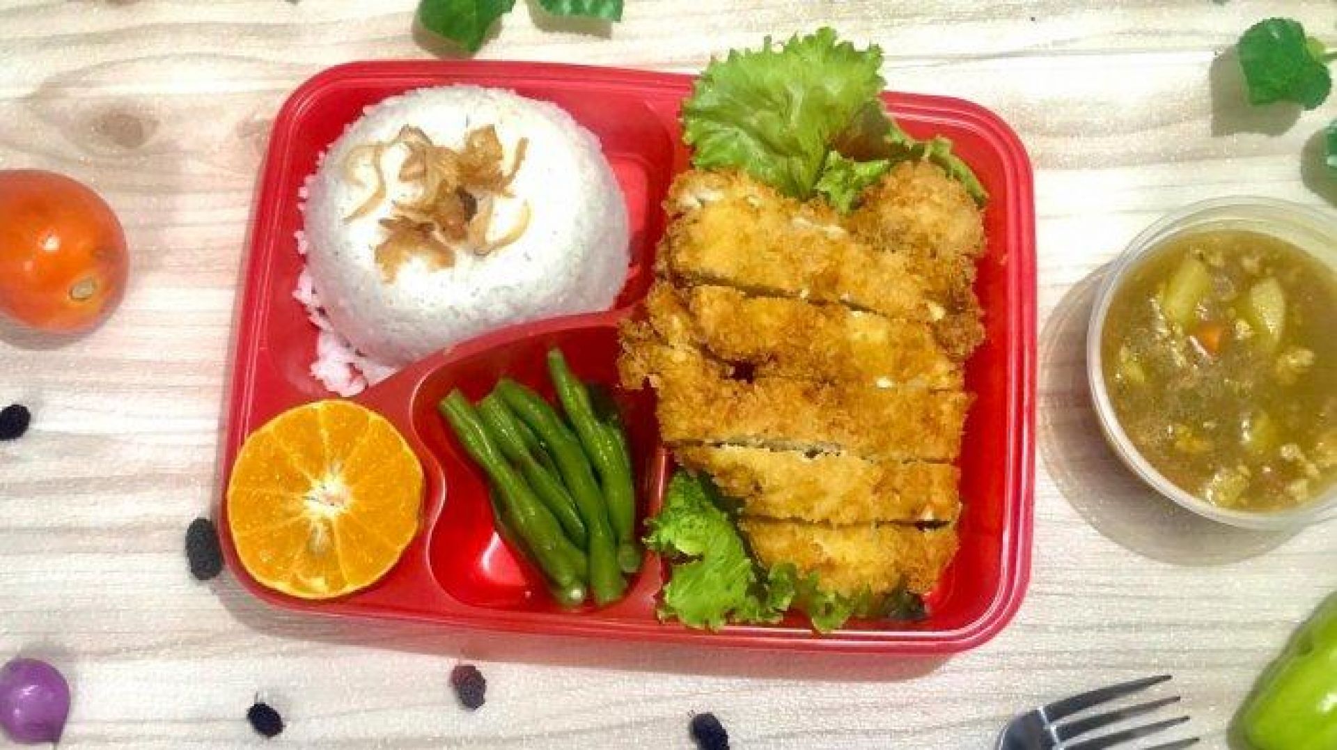 Chicken Katsu dengan Tumis Sayur-Sayuran