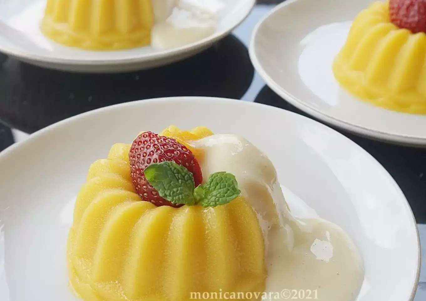 Puding Yogurt Mangga