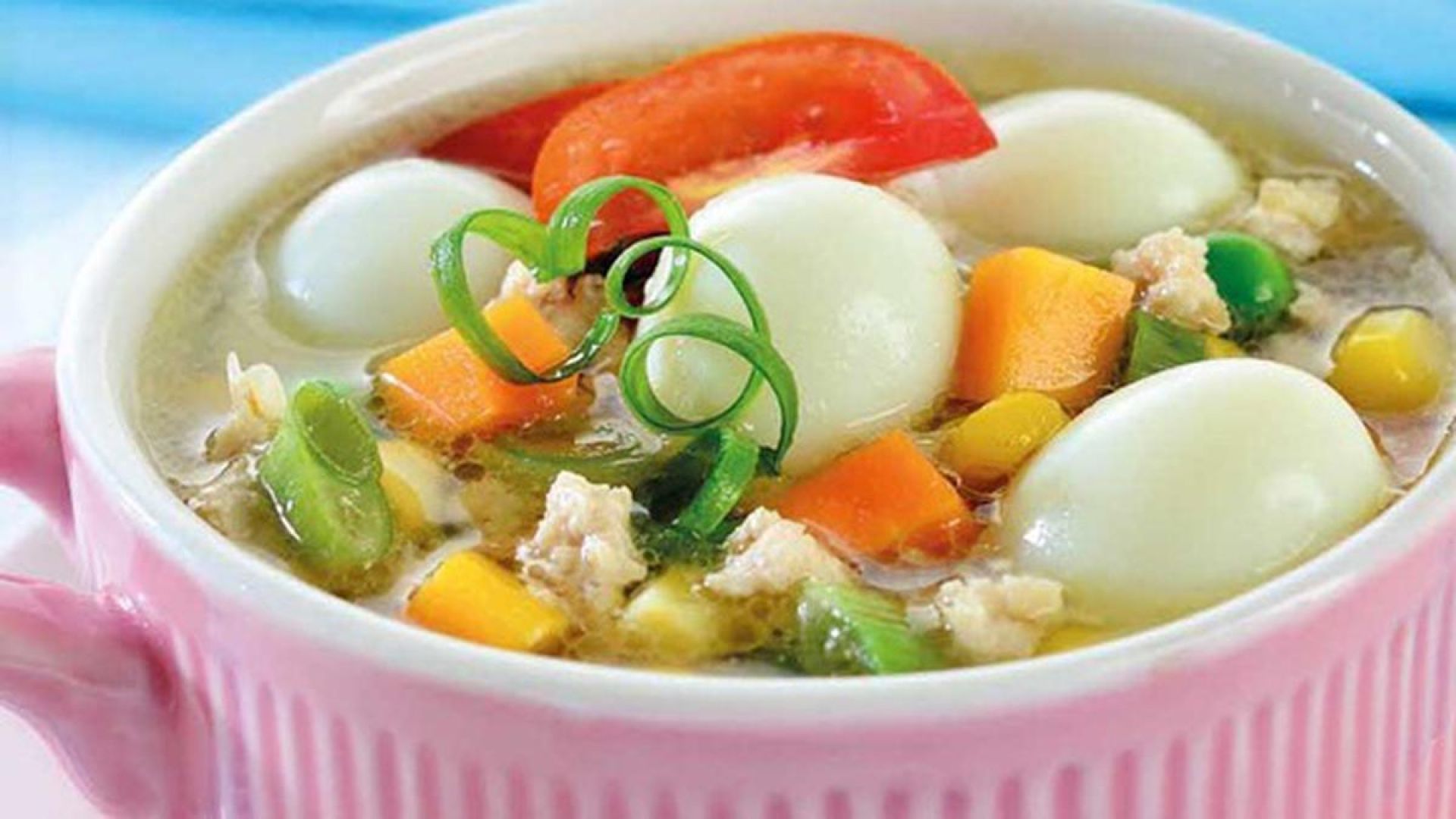 sup telur puyuh dan sayuran