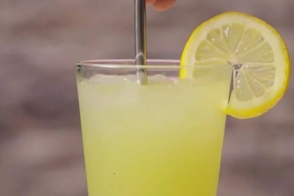 Es Kiwi Lemon Soda