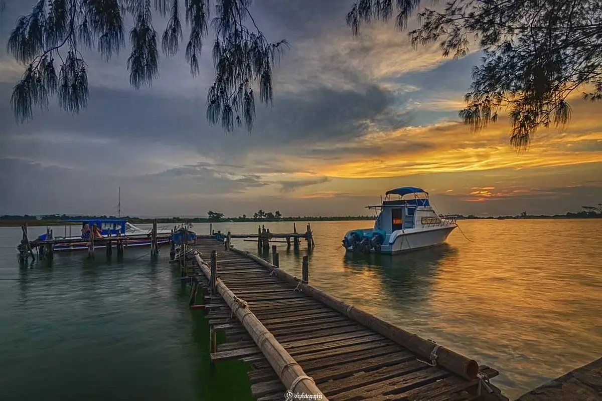 Pantai Marina