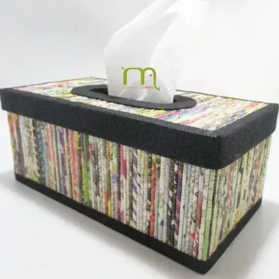 Tempat Tisu dari Koran Bekas