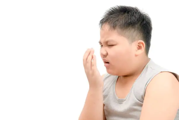 cara mengatasi bau mulut pada anak